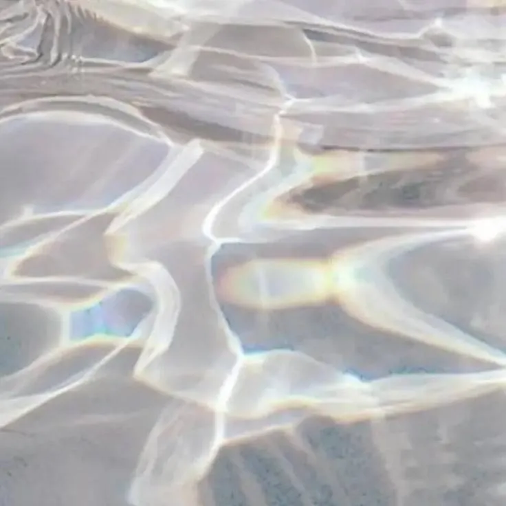 chat with ai character: °