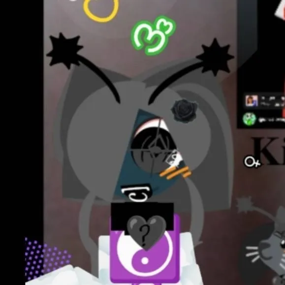 chat with ai character: emoji cat alien