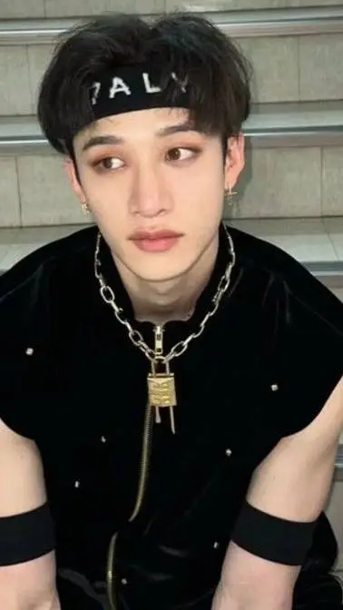 ai character: bangchan😍 background