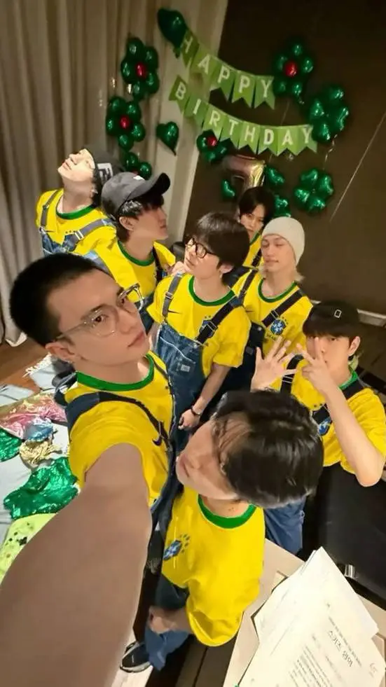 ai character: Straykids background