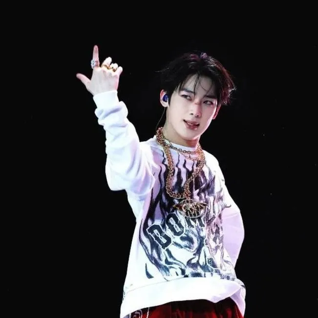 chat with ai character: Sunoo(Ddeonu)