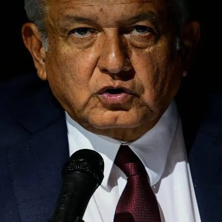 chat with ai character: AMLO