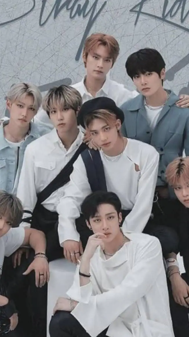 ai character: ✨StRaY✨ kIdS✨ background
