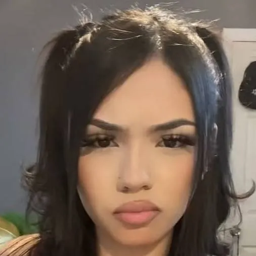 chat with ai character: Enhypen school