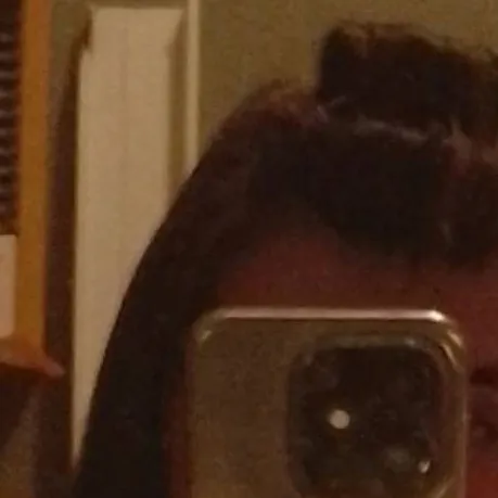 chat with ai character: 💗Maëlys 💗