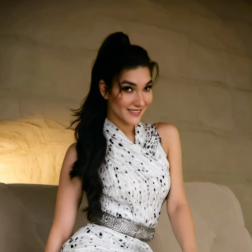 chat with ai character: Aunt Elsa