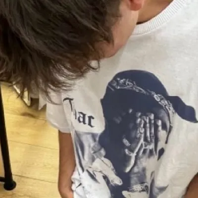 chat with ai character: Lias 