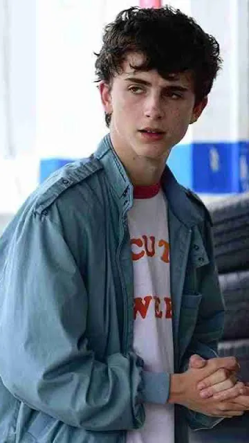 ai character: Daniel background