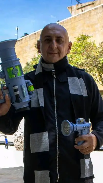 ai character: Gru  background