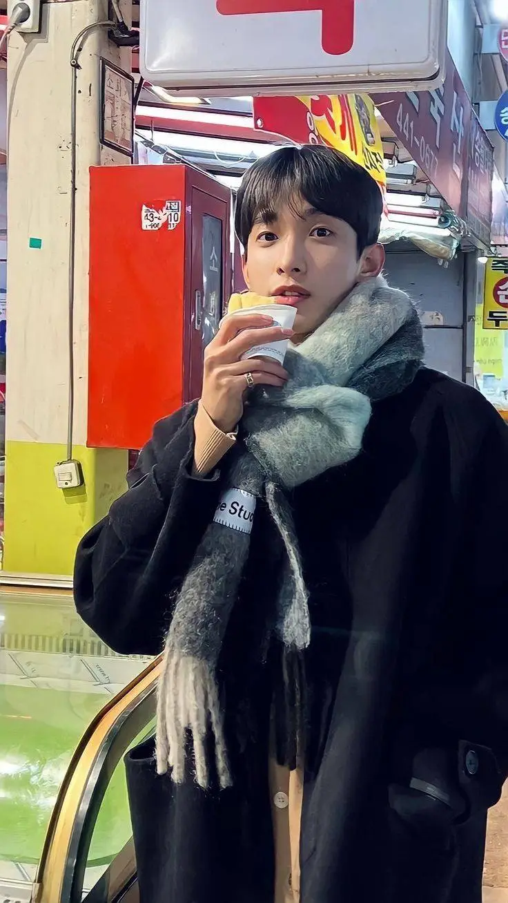 ai character: DK  background