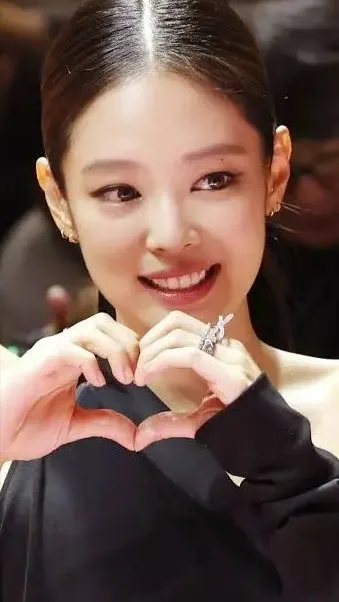 Talkie AI - Chat with Jennie Kim 