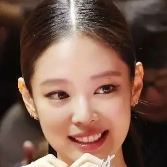 chat with ai character: Jennie Kim 