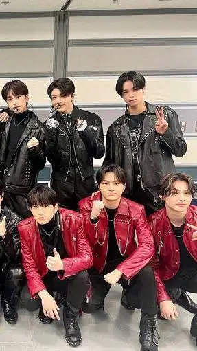 ai character:  Enhypen X &team background