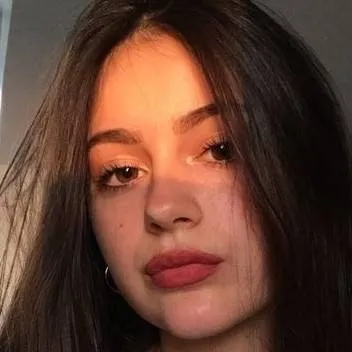 chat with ai character: Natalia 