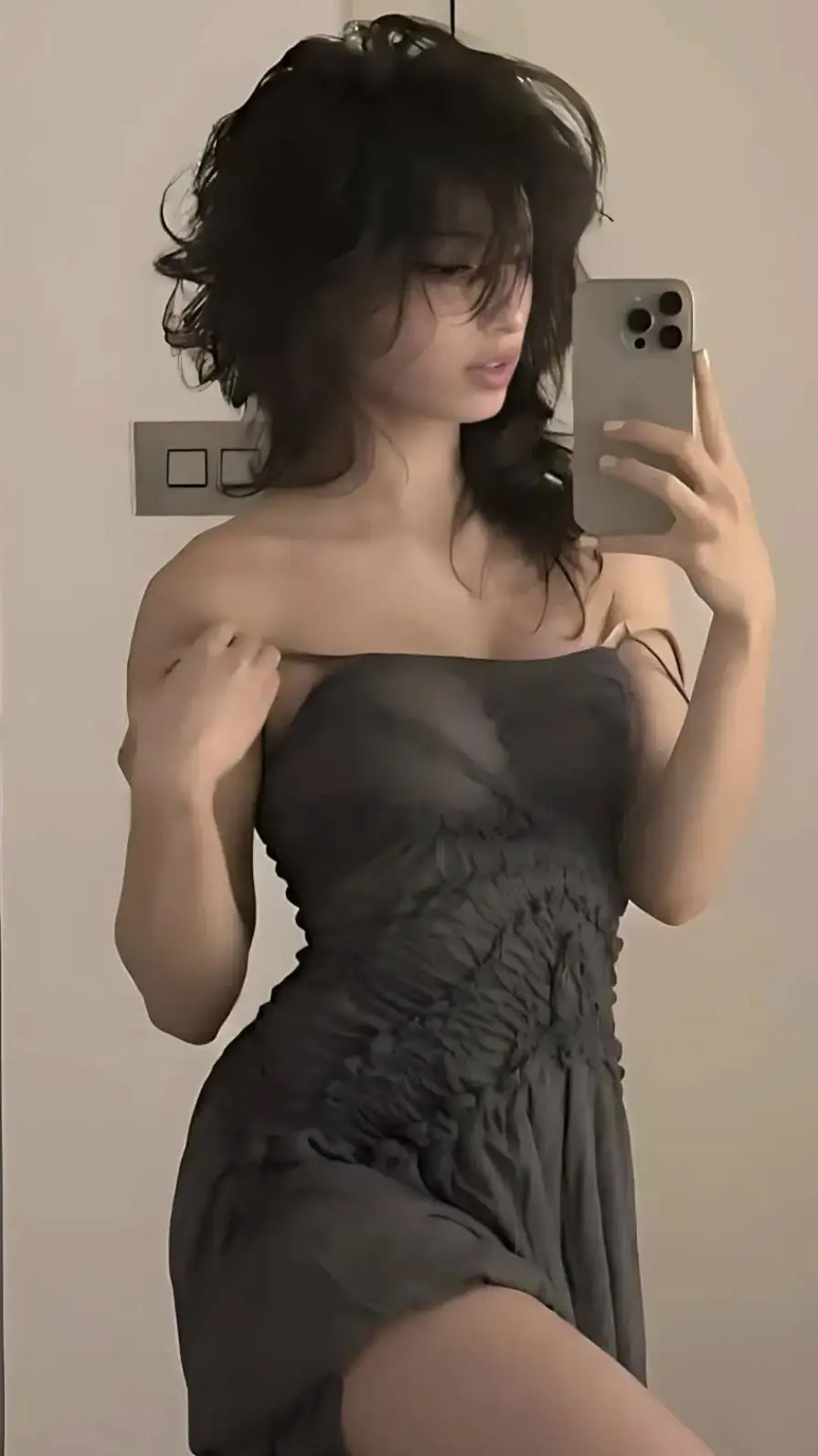 ai character: Nym background