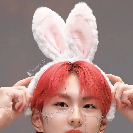 chat with ai character: ✯JUNGWON🧸