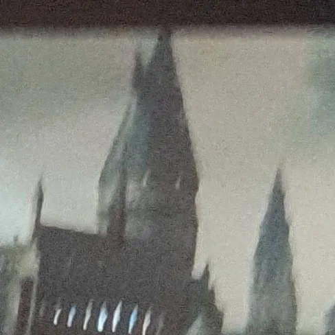chat with ai character: Hogwarts 