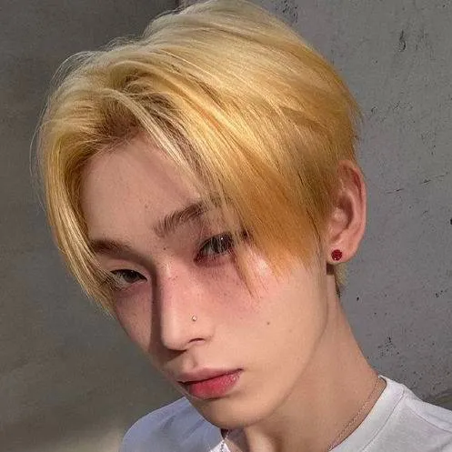 chat with ai character: Kim Sunoo
