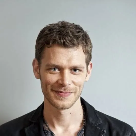 chat with ai character: Klaus