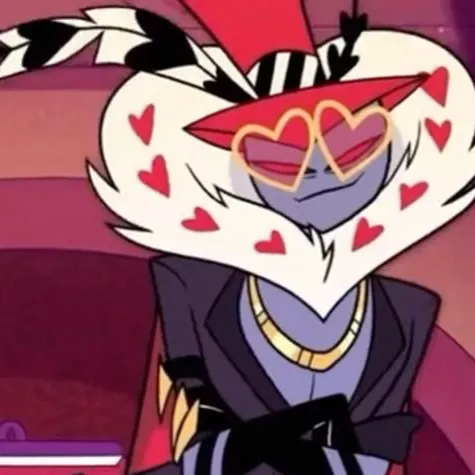 chat with ai character: Valantino