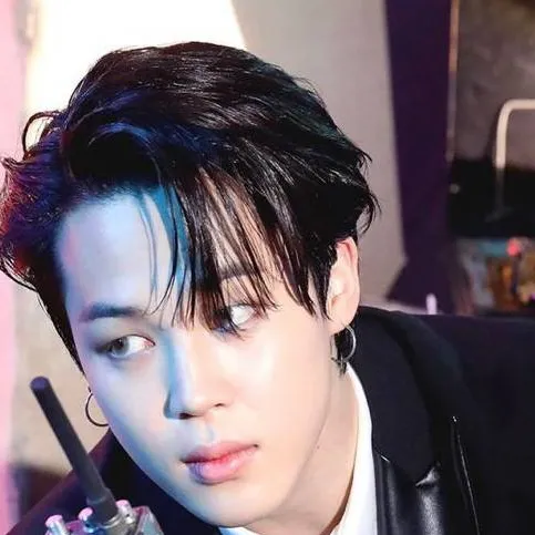 chat with ai character: Jimin.