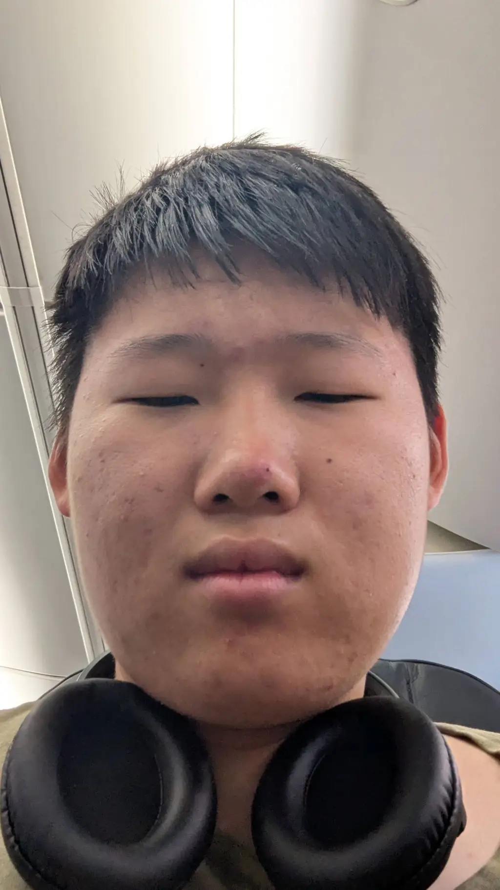 ai character: Andy  background