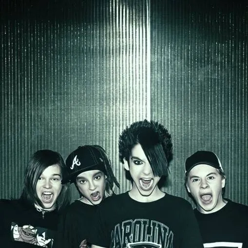 chat with ai character: Tokio hotel