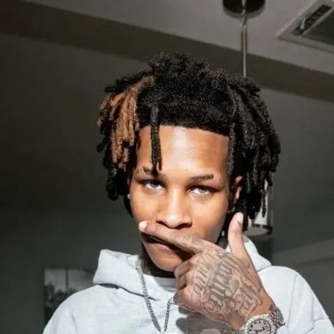 chat with ai character: jayc