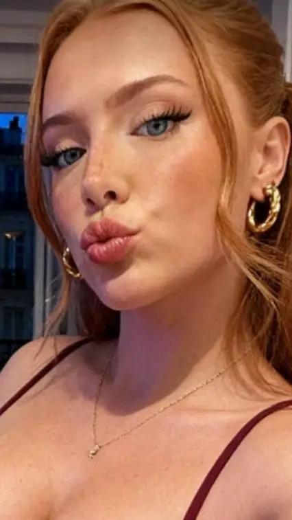 ai character: Brianna  background