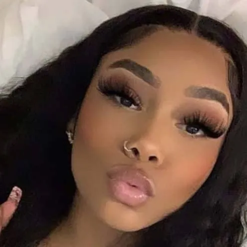 chat with ai character: Bree