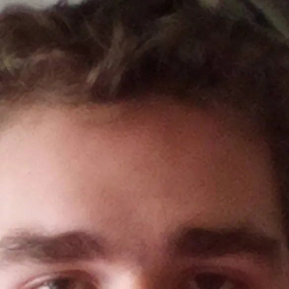 chat with ai character: Ryan Taylor 