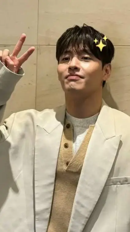 ai character: daeho x y/n background