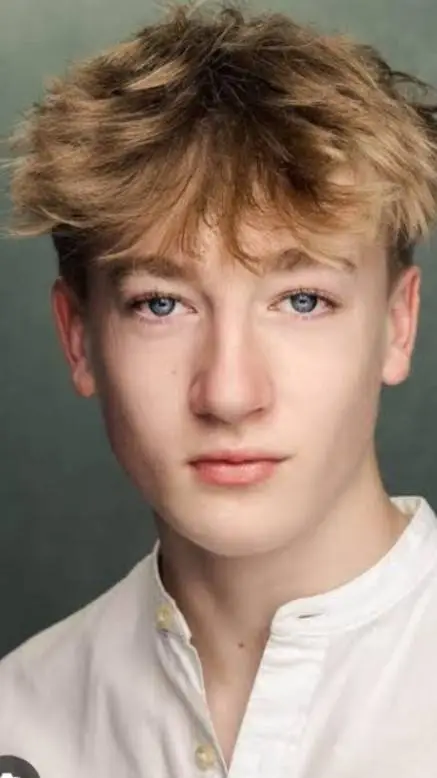 ai character: Oliver Zetterstrom background