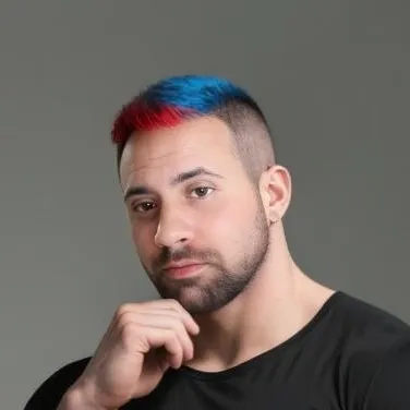 chat with ai character: Cruz