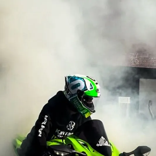 chat with ai character: Tyler