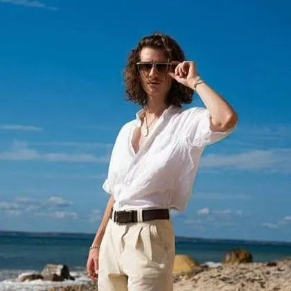 chat with ai character: Milo Rossi