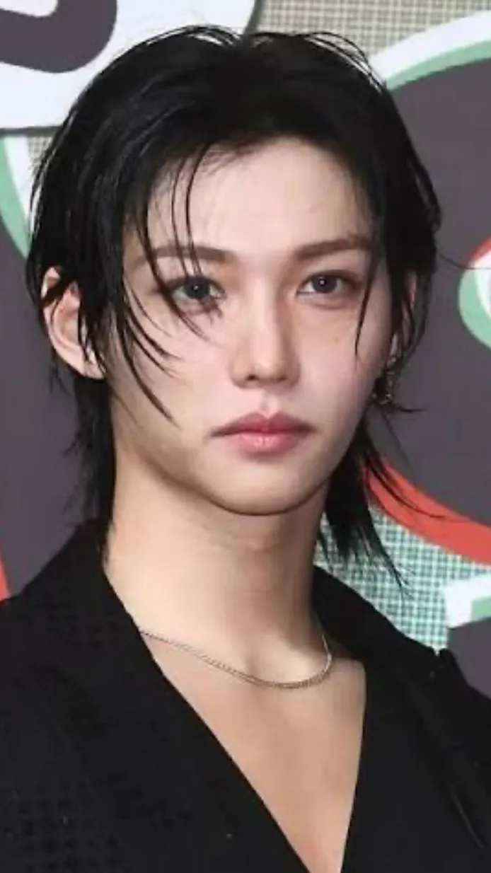 ai character: Felix background