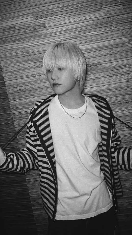 ai character: Kim Jongseob background