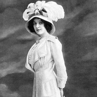 chat with ai character: 1900s