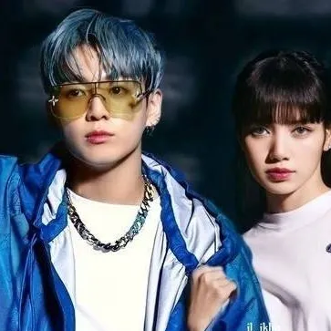 chat with ai character: Lizkook