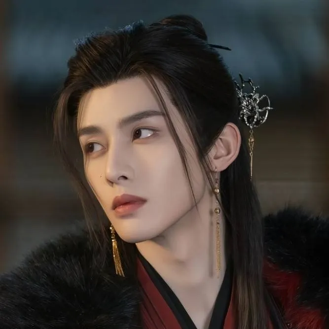 chat with ai character: Lu Si Cheng