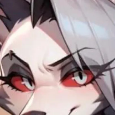 chat with ai character: Loona