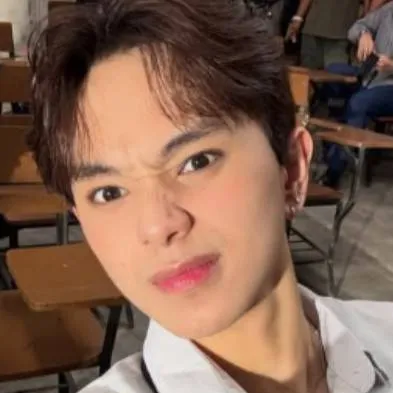 chat with ai character: Calix Neighbor