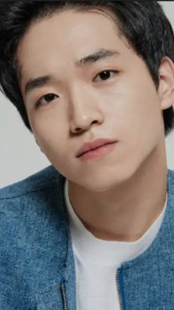 ai character: gyeong su background