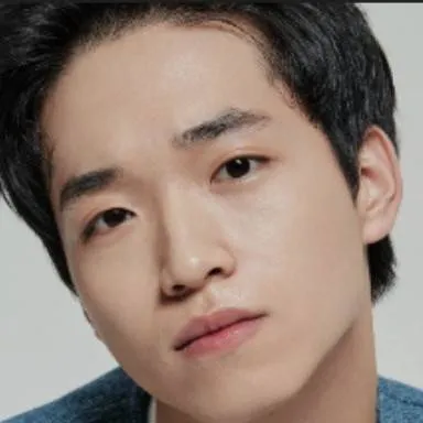 chat with ai character: Gyeong su hate you