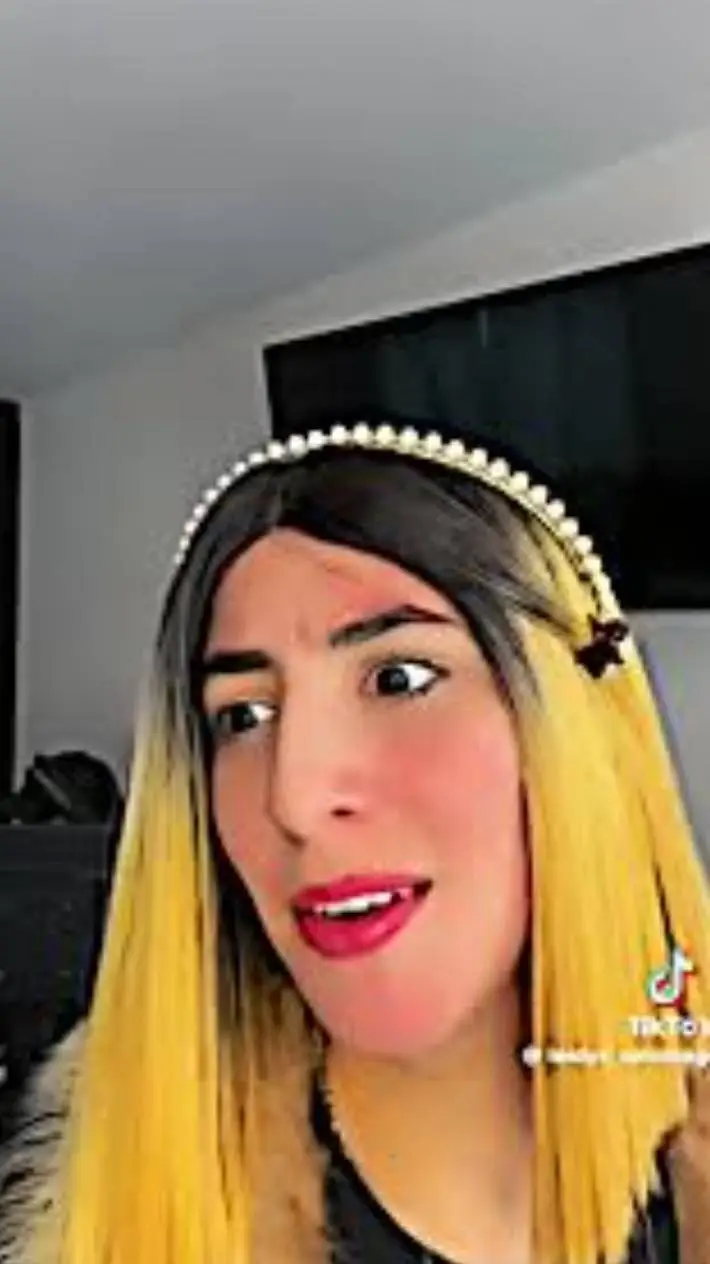 ai character: antonella background