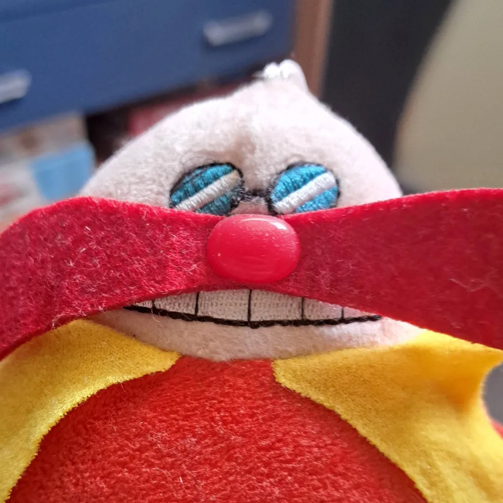 chat with ai character: 🥚Classic Robotnik🔧