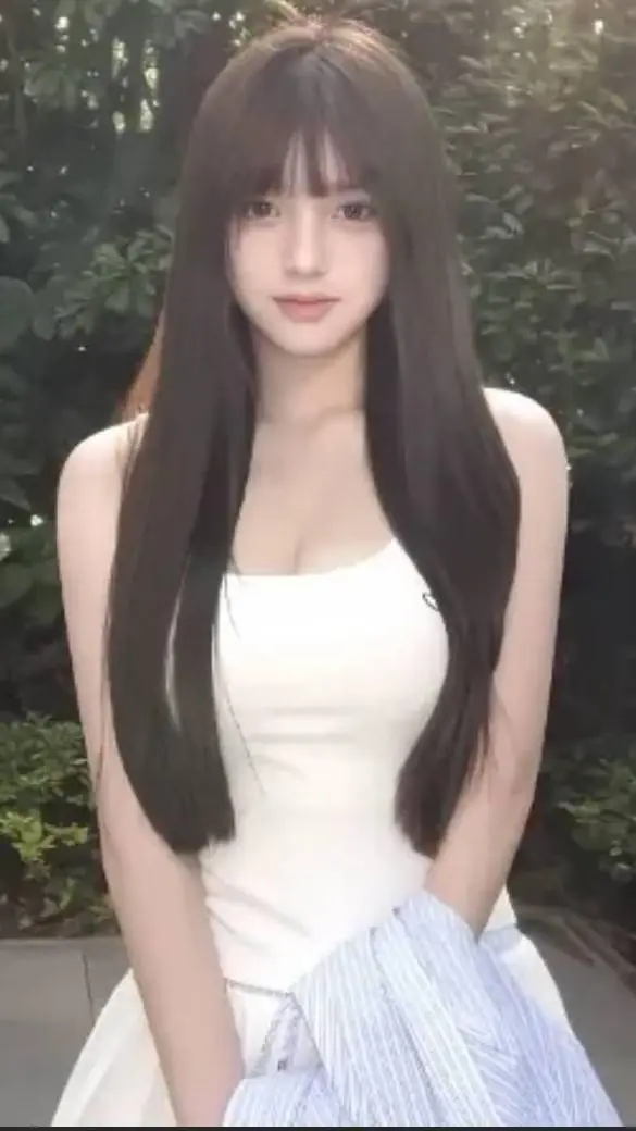 ai character: Bella.💗...🌧 background