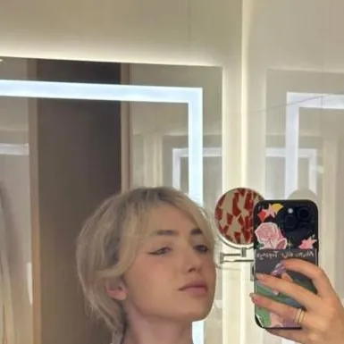 chat with ai character: tory nichols