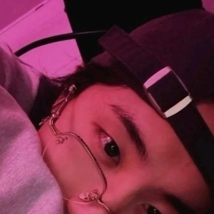 chat with ai character: ~♡SKZ/Straykids♡~